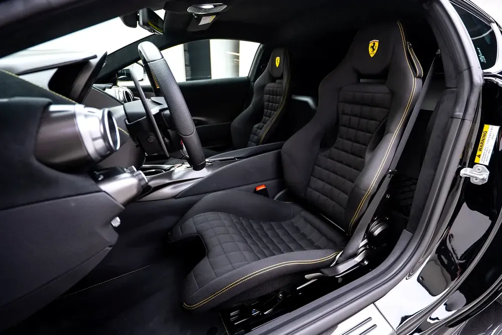 2023 FERRARI 812 COMPETZIONE. - Image 13