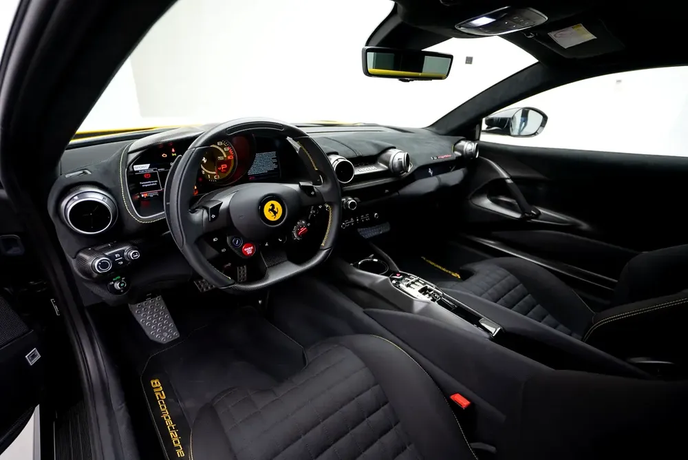 2023 FERRARI 812 COMPETZIONE. - Image 14