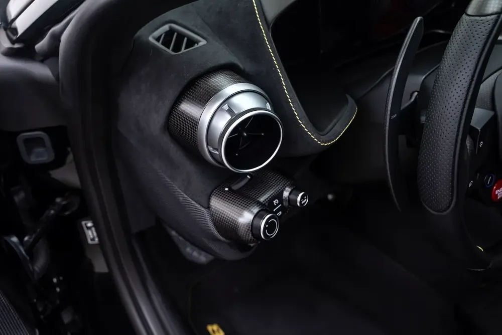 2023 FERRARI 812 COMPETZIONE. - Image 9