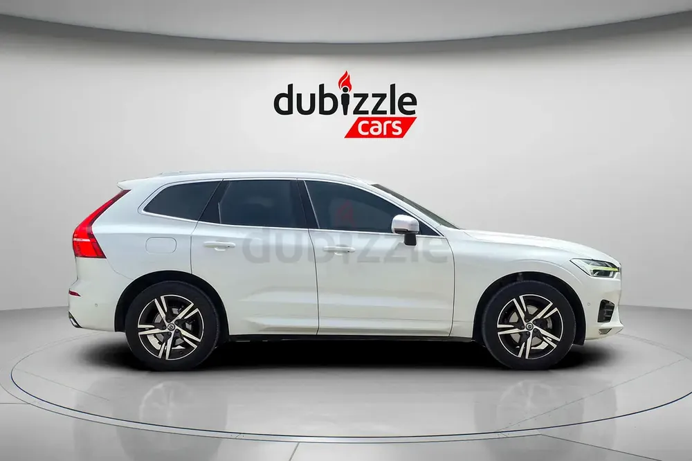 AED 988/month | 2019 Volvo XC60  | GCC Specs | Ref#462954 - Image 4