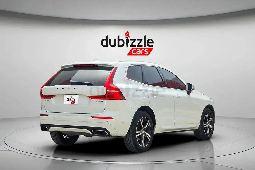 AED 988/month | 2019 Volvo XC60  | GCC Specs | Ref#462954 - Image 6