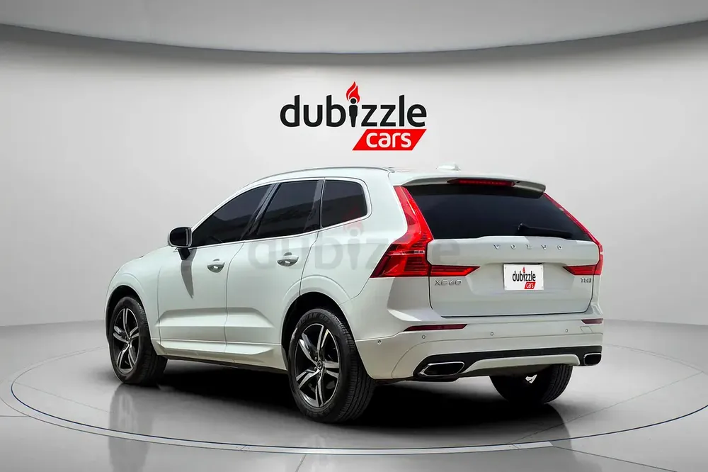AED 988/month | 2019 Volvo XC60  | GCC Specs | Ref#462954 - Image 8
