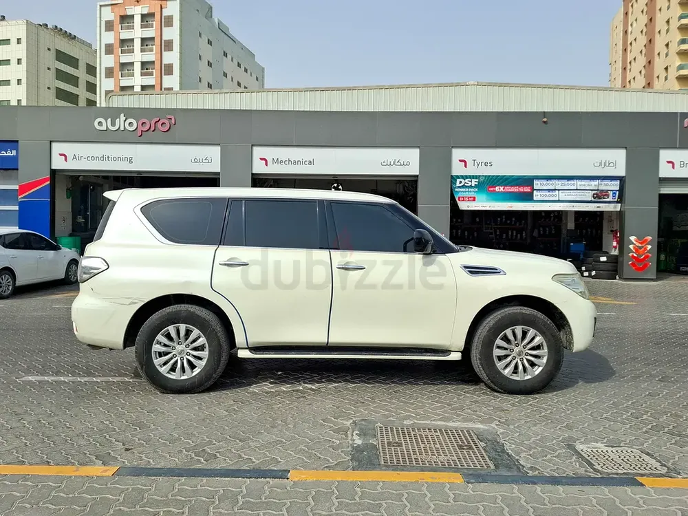 AED 1383/month | 2019 Nissan Patrol  | GCC Specs | Ref#402868 - Image 4