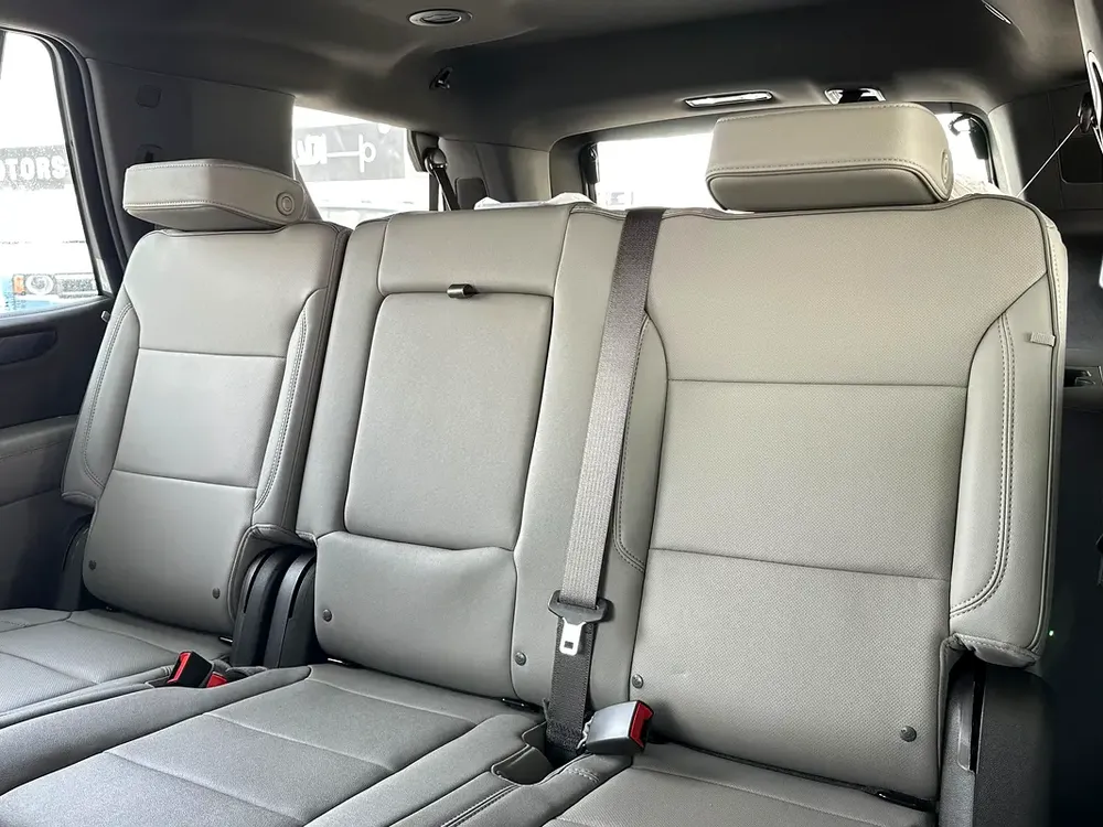 2026 GMC Yukon Elevation, GCC Specifications - Image 10