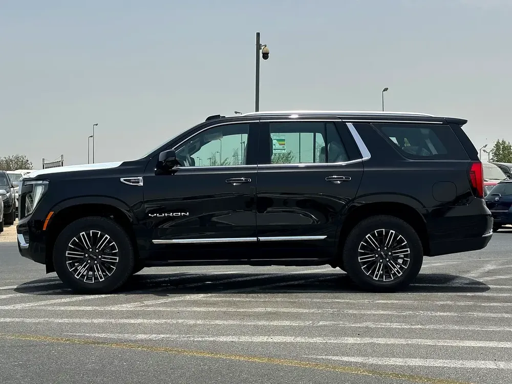 2026 GMC Yukon Elevation, GCC Specifications - Image 4