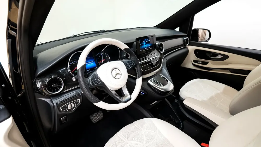 DEAL OF THE MONTH | GCC SPEC | 0 KM | ULTRA-LUXURY EXECUTIVE MPV | FULL OPTION | FINANCE AVAILABLE - Image 8