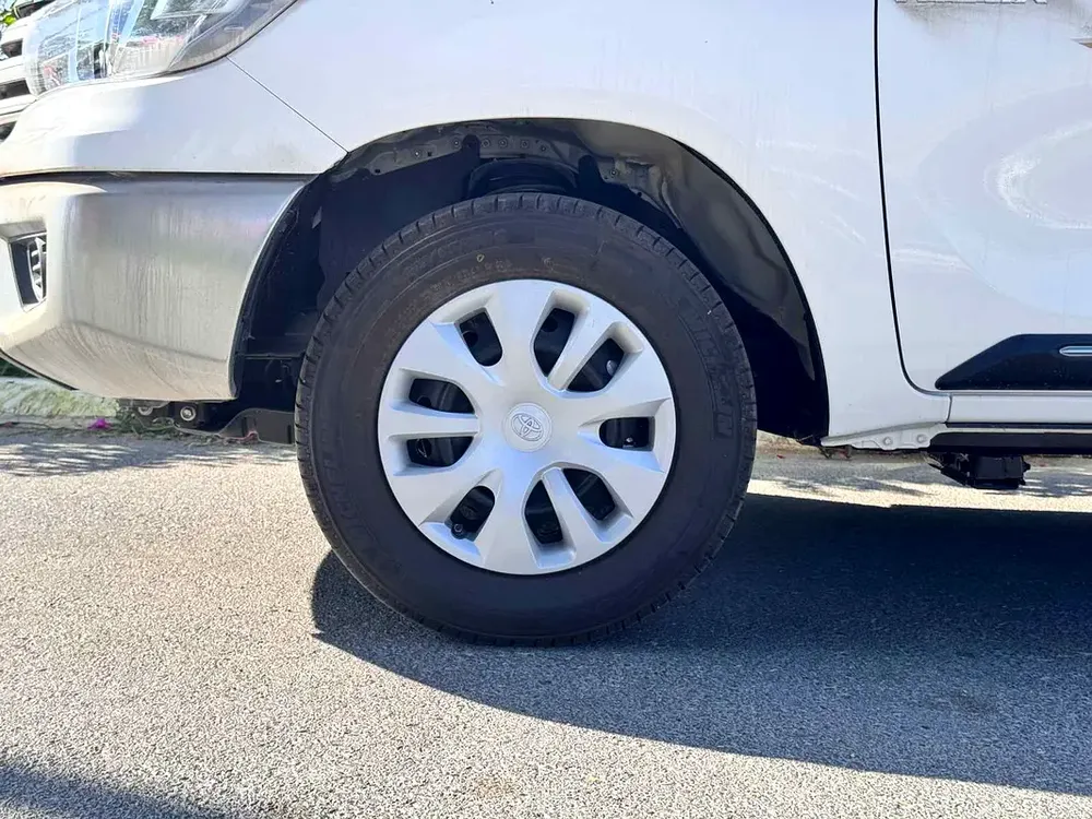 2025 TOYOTA HILUX D/C P/UP 4X2 2.7L PETROL BASIC PWR WIN BRAND NEW 0KM - Image 18