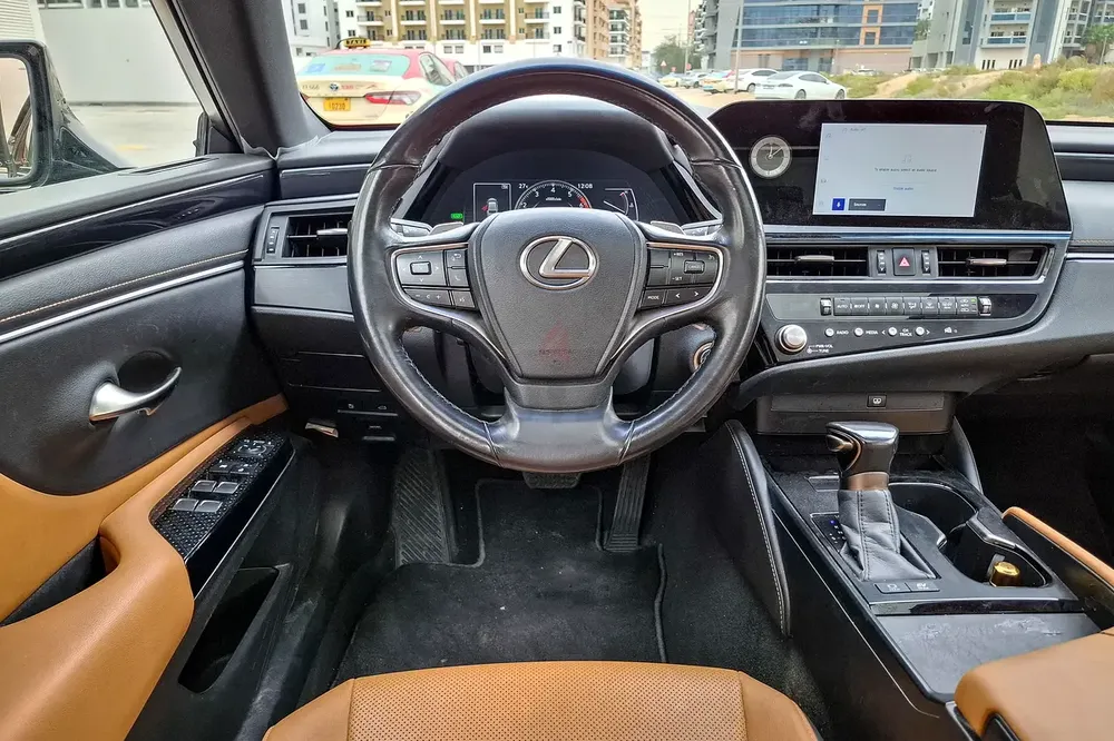 AED 1824/month | 2023 Lexus ES-Series ES 300h | GCC Specs | Ref#450550 - Image 10