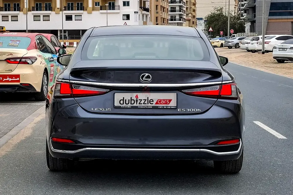 AED 1824/month | 2023 Lexus ES-Series ES 300h | GCC Specs | Ref#450550 - Image 7