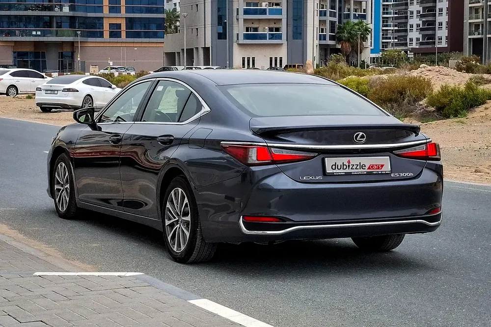 AED 1824/month | 2023 Lexus ES-Series ES 300h | GCC Specs | Ref#450550 - Image 8