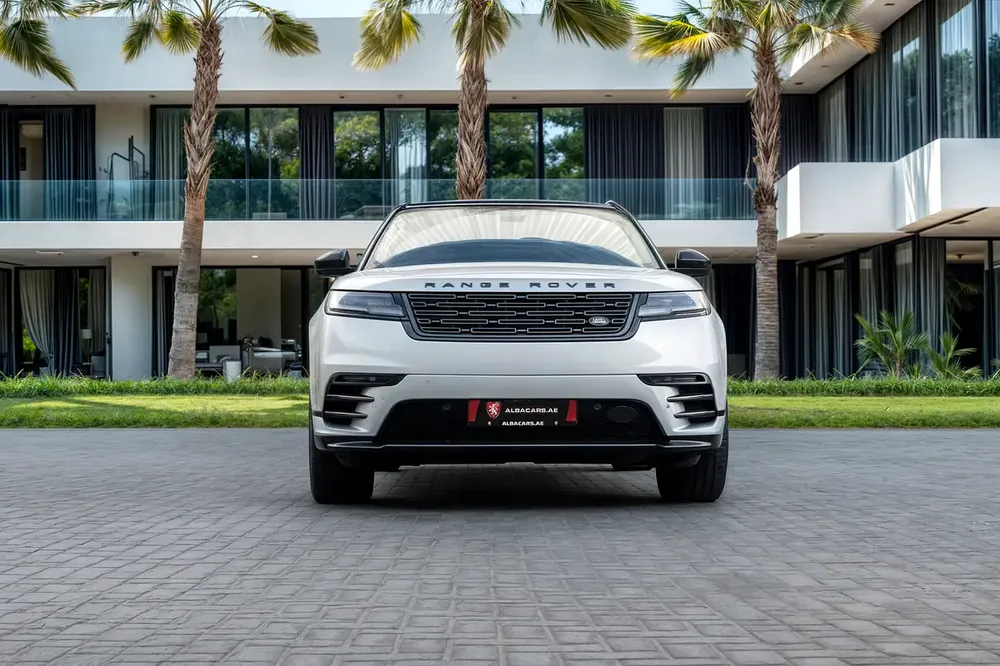 5,778 P.M | Range Rover Velar SE R-Dynamic | 0% Downpayment | Agency Warranty! - Image 4