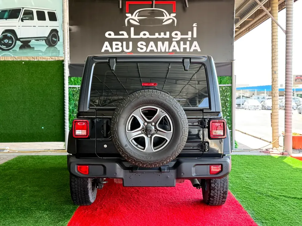 Jeep Wrangler sport 2019 GCC full option very clean and very good condition - Image 7