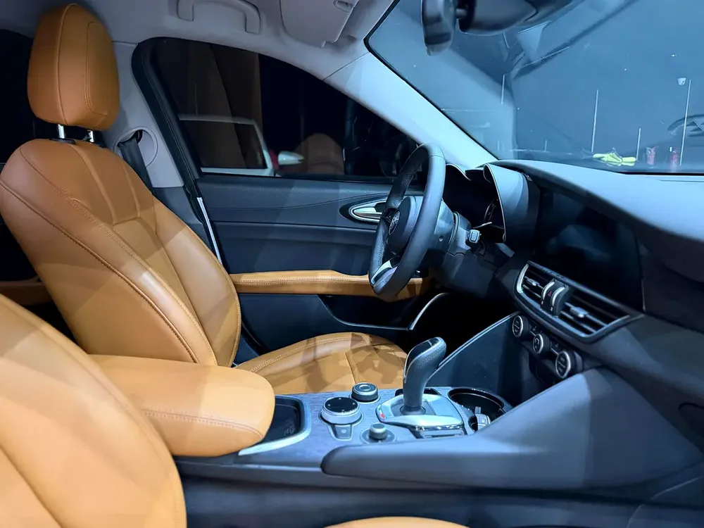 2022 Alfa Romeo Giulia | GCC Specs | Under Warranty and Service contract from Agency Gargash - Image 12