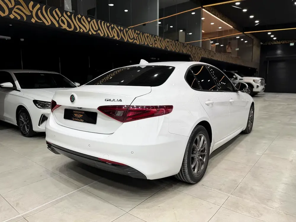 2022 Alfa Romeo Giulia | GCC Specs | Under Warranty and Service contract from Agency Gargash - Image 6