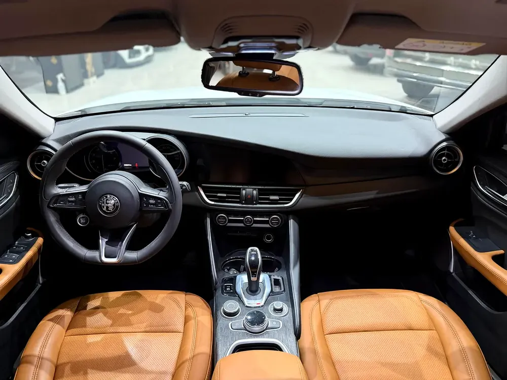 2022 Alfa Romeo Giulia | GCC Specs | Under Warranty and Service contract from Agency Gargash - Image 8