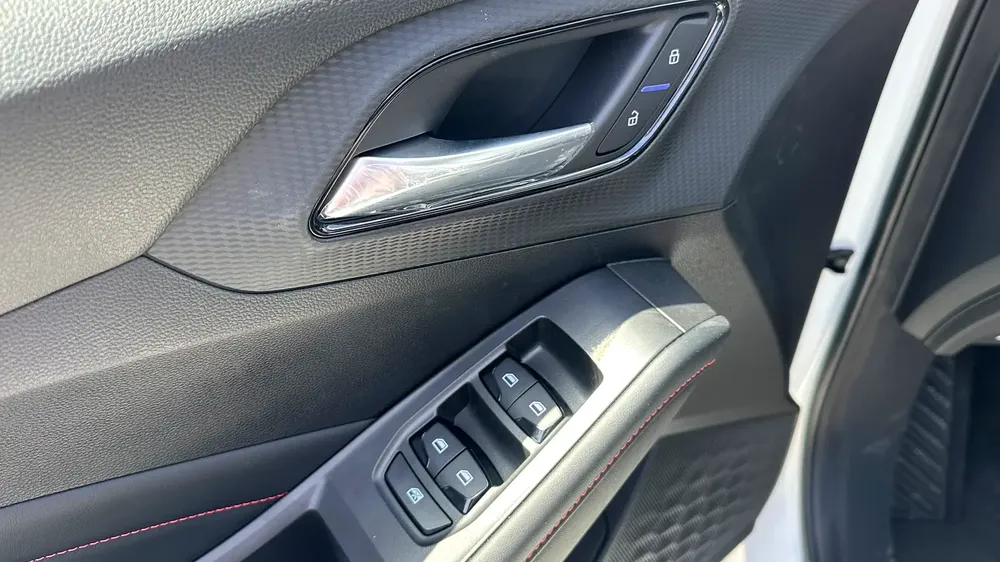 MG GT Comfort 2025 - 1.5 Engine - Image 10