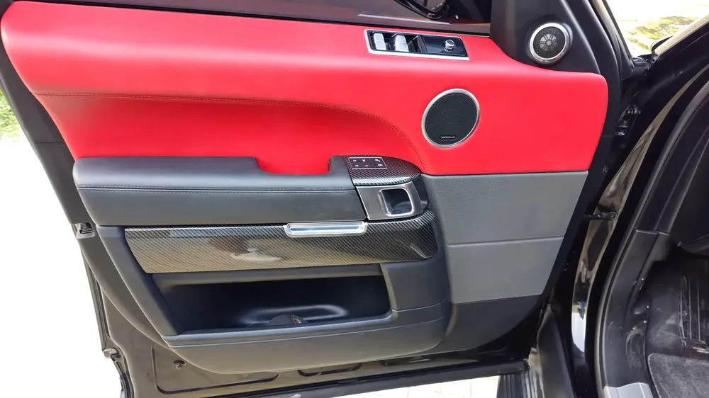 Range Rover Sport SVR, Upgraded Carbon Edition, 23 Wheels, Side Steps, Home Link - Image 9