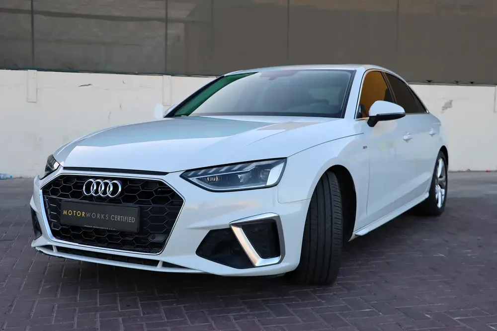 Audi A4 2021 35 TFSI S-line | GCC Specs | Low Mileage - Image 4