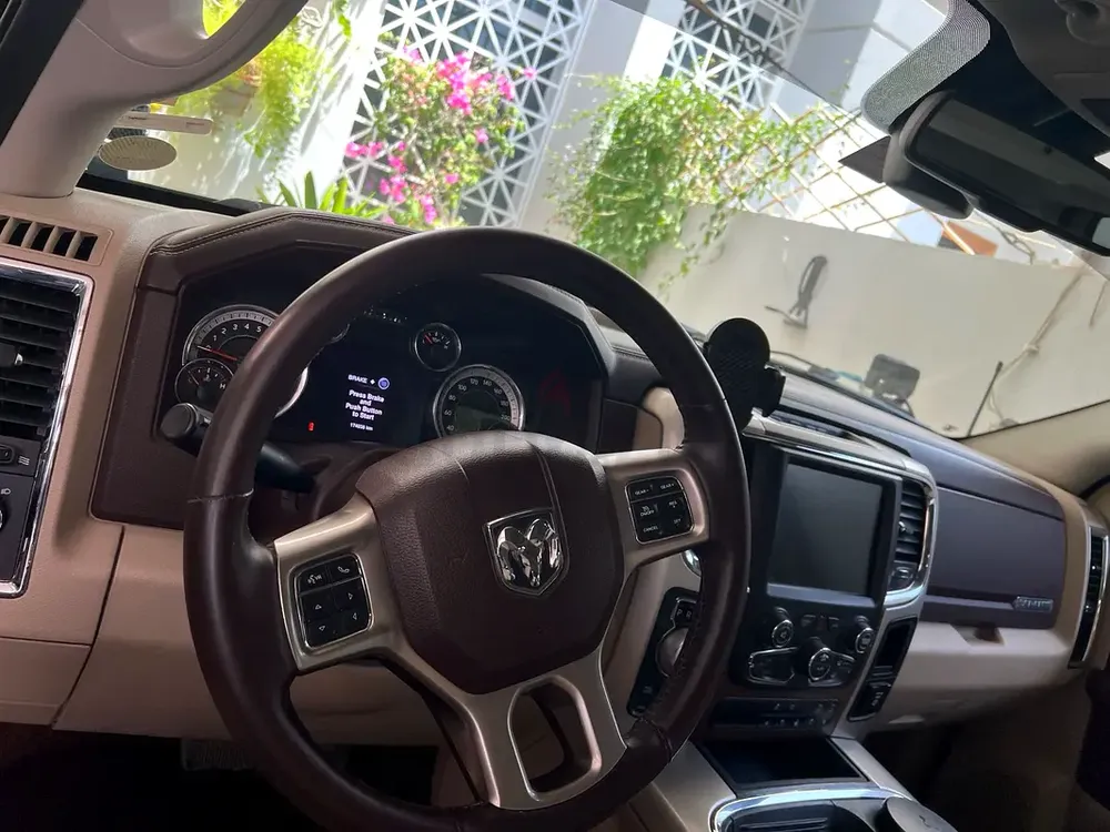 Dodge Ram 1500 Laramie 2016 | GCC Specs | Fully Agency Well Maintained - Image 5