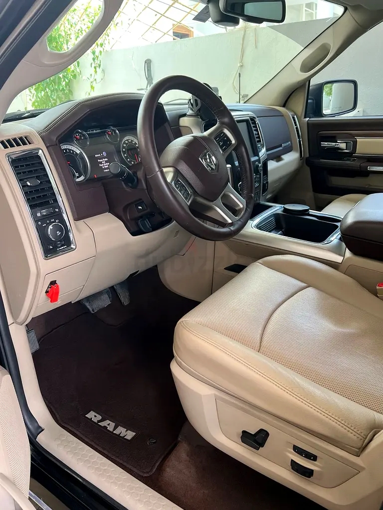 Dodge Ram 1500 Laramie 2016 | GCC Specs | Fully Agency Well Maintained - Image 6