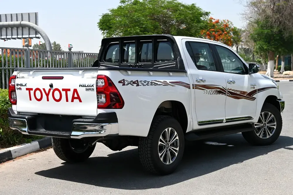 Toyota Hilux Double Cab GLX GCC Specs ( For Export Only) - Image 4