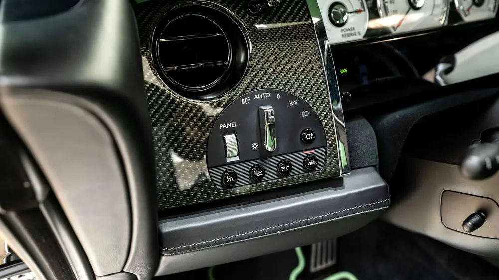 DEAL OF THE MONTH | BLACK BADGE | ONE-OFF SPORTIVE EDITION | BESPOKE INTERIOR | ACCIDENT-FREE | - Image 13