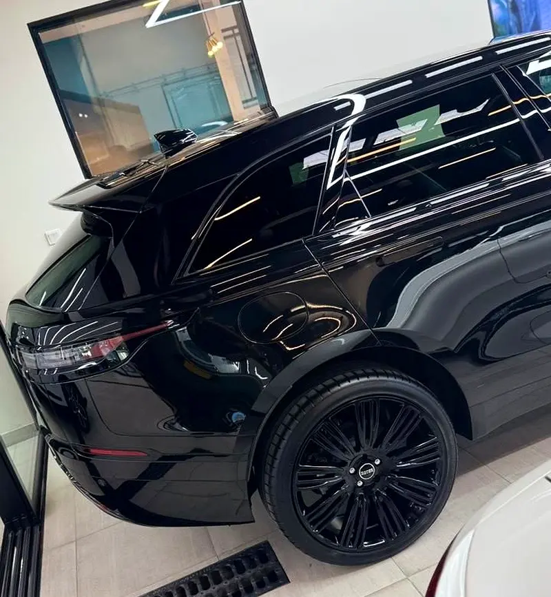 2025 Land Rover Range Rover Velar P250 HSE | Pristine American Specs - Image 4