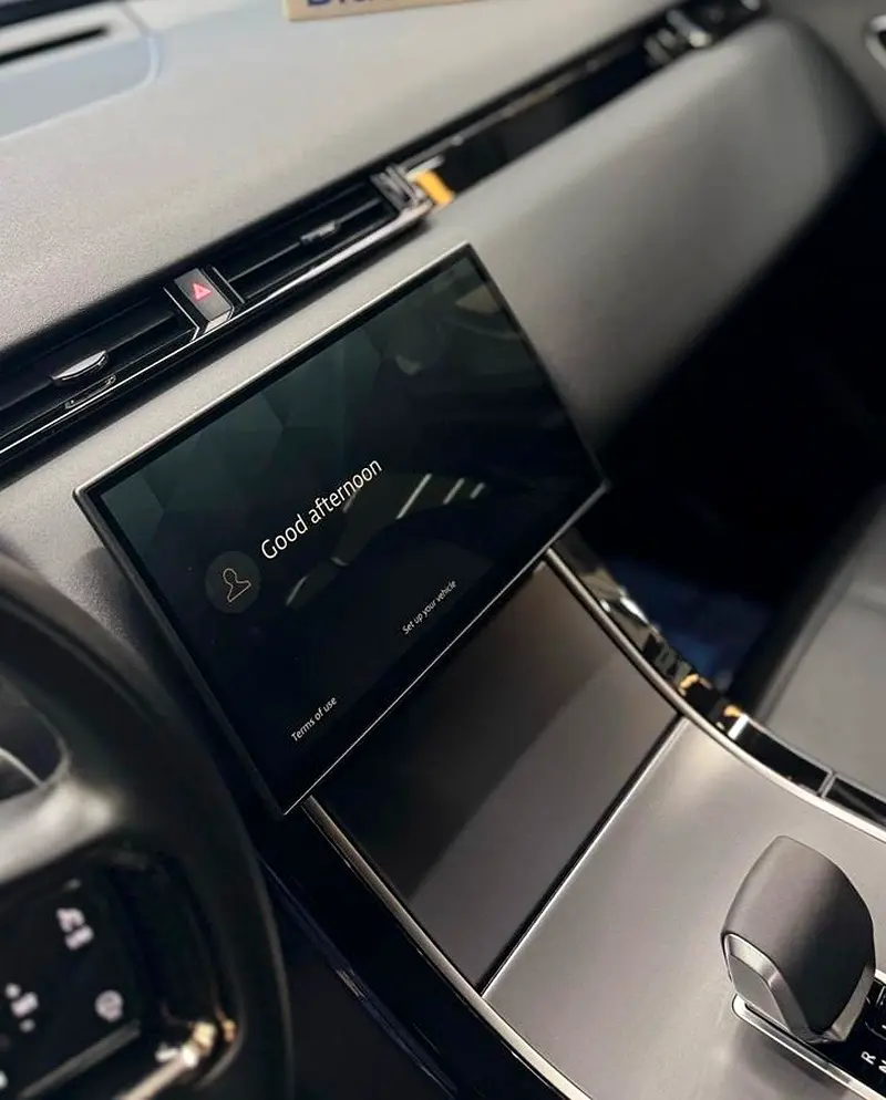 2025 Land Rover Range Rover Velar P250 HSE | Pristine American Specs - Image 5