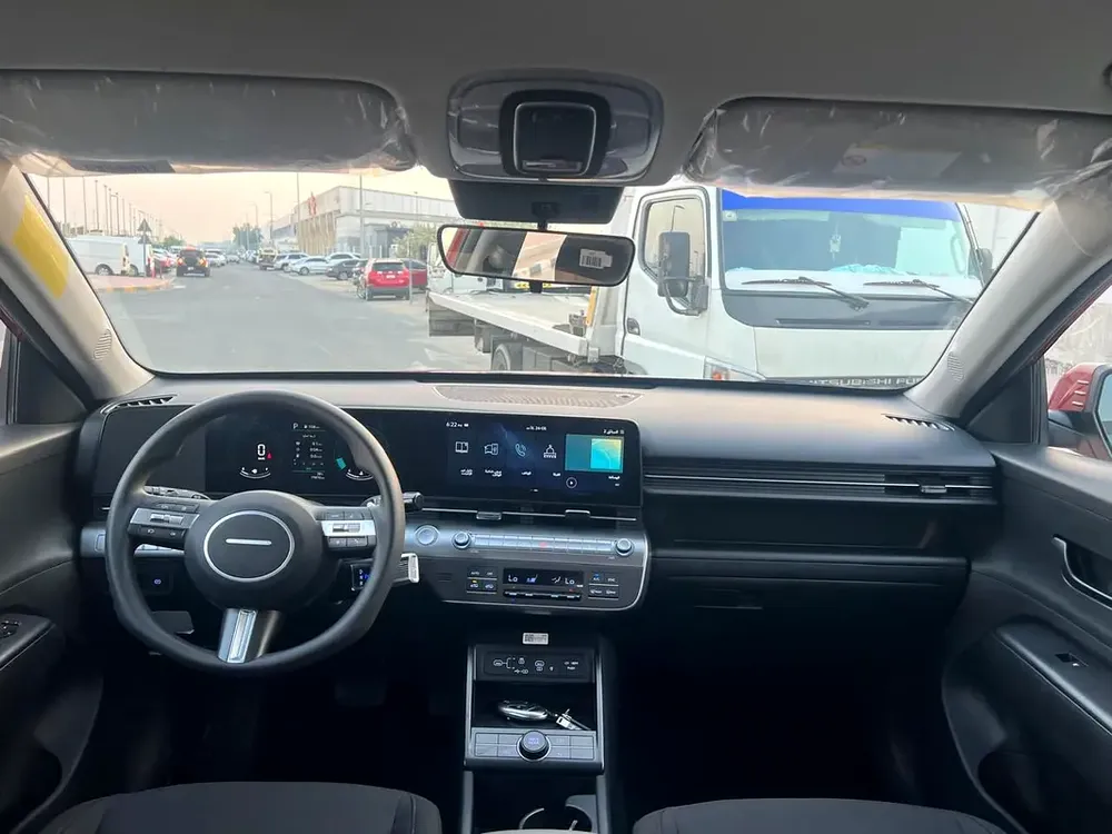 2024 Hyundai Kona Limited - GCC Specs - Like New! - Image 12