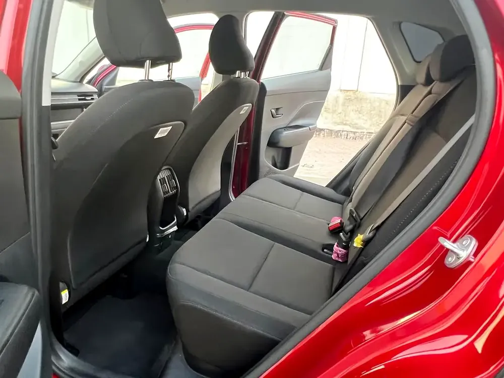 2024 Hyundai Kona Limited - GCC Specs - Like New! - Image 13