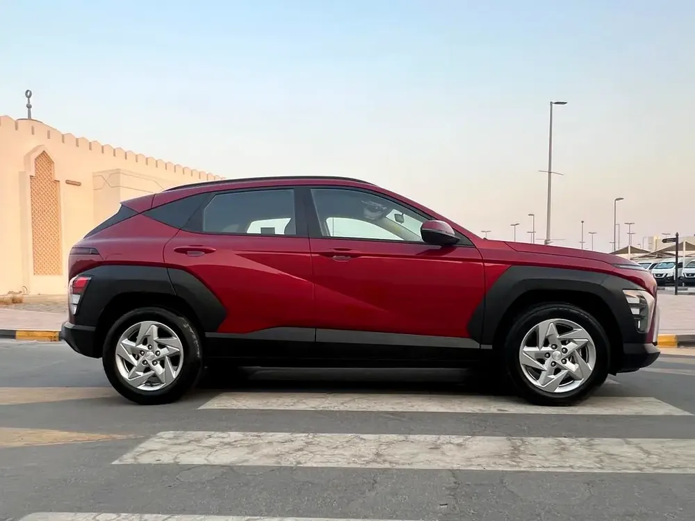 2024 Hyundai Kona Limited - GCC Specs - Like New! - Image 4