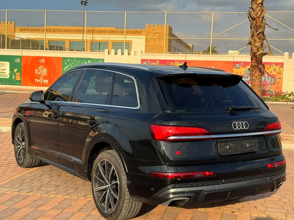 2024 Audi Q7 S Line Low Kms - Image 6