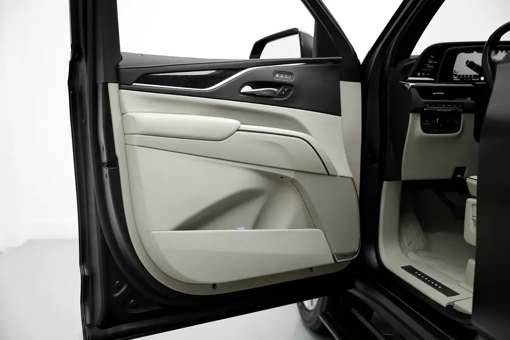 2023 CADILLAC ESCALADE 600 BLACK EDITION WITH WARRANTY AND SERVICE CONTRACT - Image 15