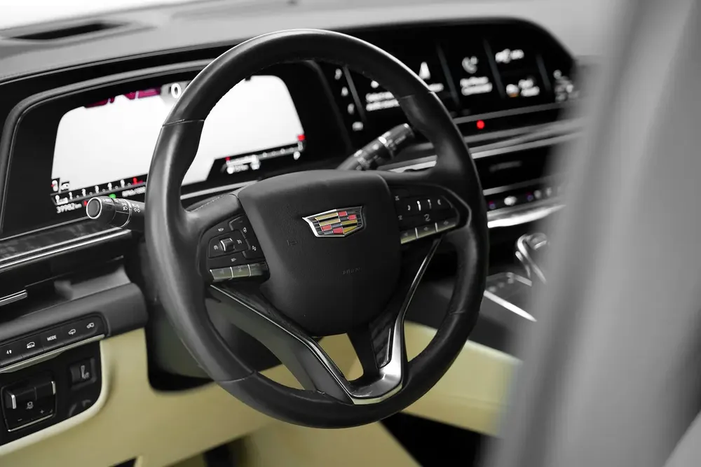 2023 CADILLAC ESCALADE 600 BLACK EDITION WITH WARRANTY AND SERVICE CONTRACT - Image 7