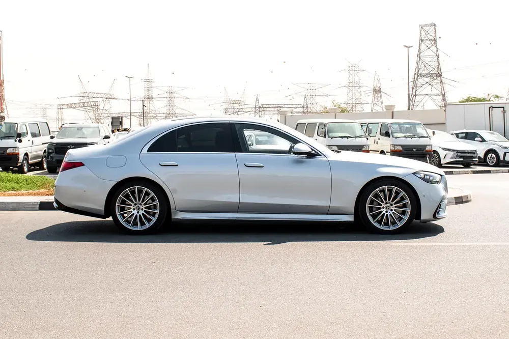 2021 - BENZ S400 DIESEL /// - BRAND NEW CONDITION - ONLY 49,000 KM DONE - Image 4
