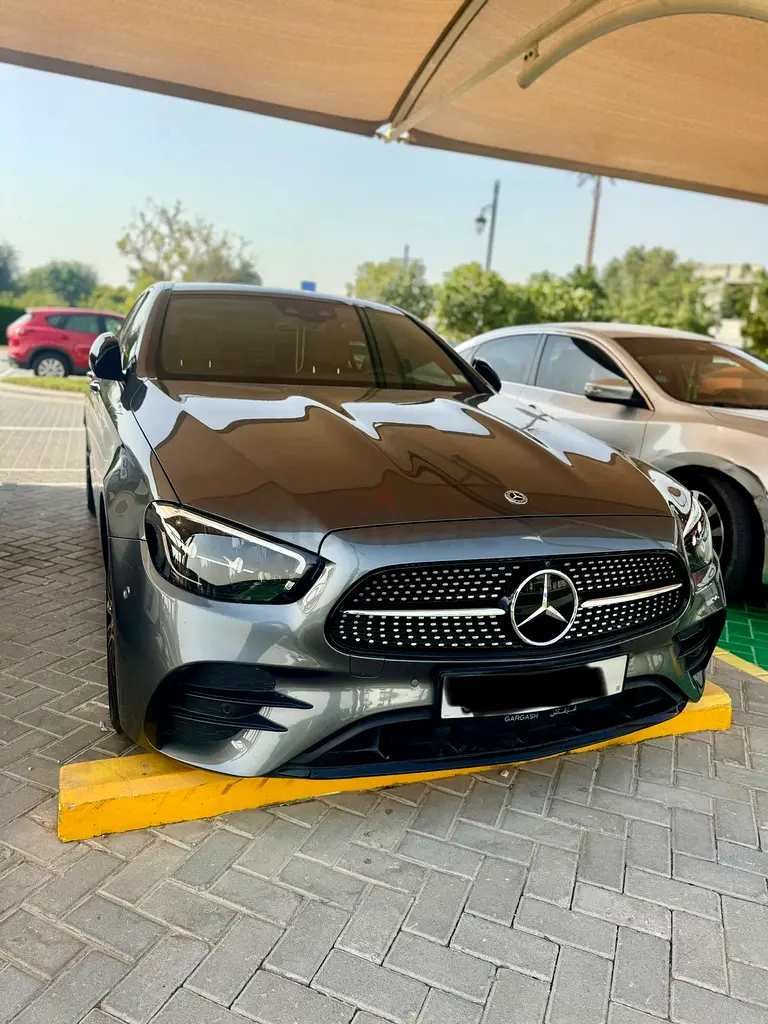 Mercedes Benz EClass E 300 2022 GCC Specs Full Service History and Service Contract and Warranty - Image 10