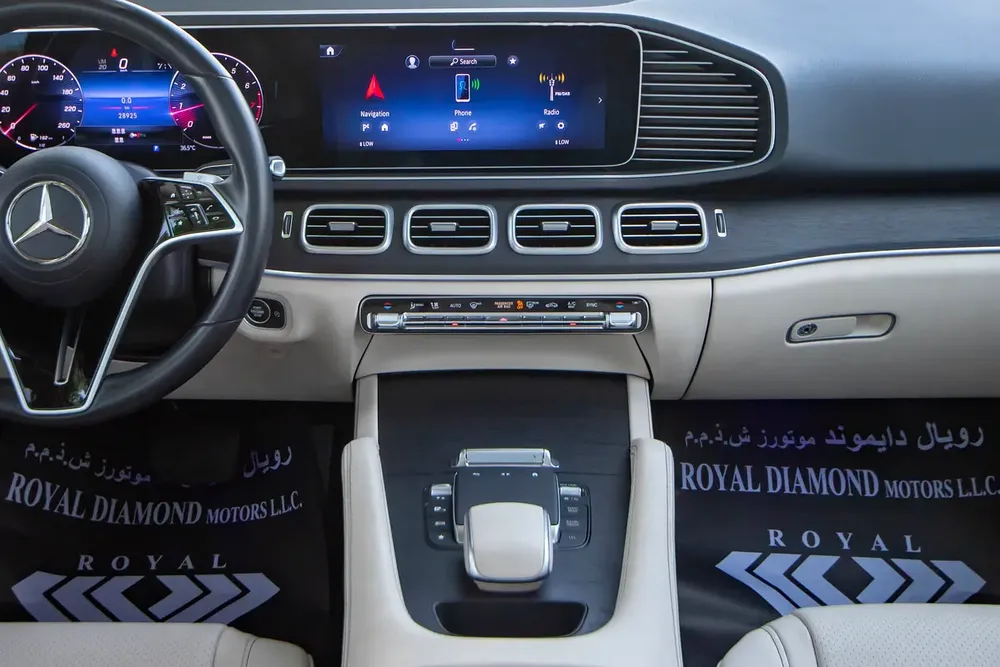 Mercedes-Benz GLE 450 AMG 4MATIC 2024 - GCC Specs - Image 18