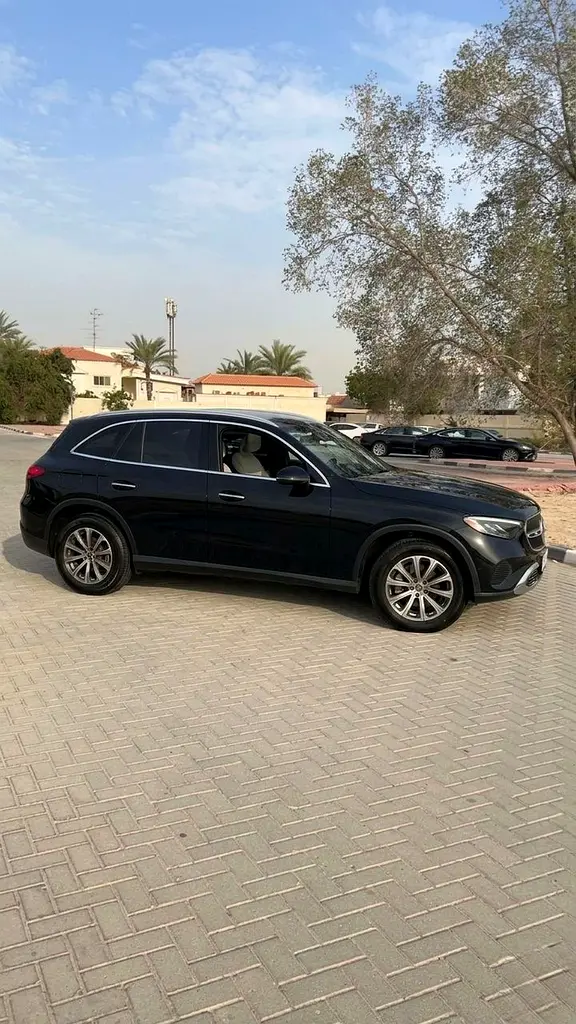 Mercedes-Benz GLC 300 2025 - American Specs - Image 8