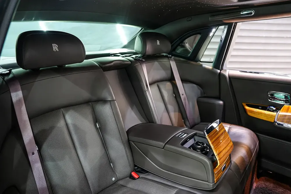 2022 Rolls Royce Phantom, Rear-Seat Entertainment, Starlight Headliner, Dealer Warranty + Service!! - Image 12
