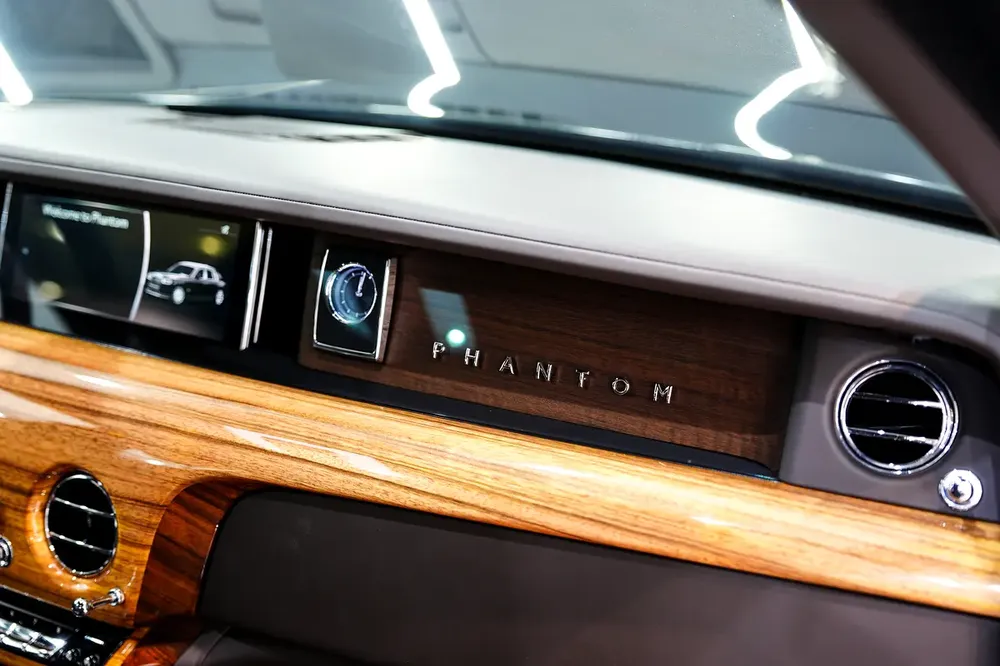 2022 Rolls Royce Phantom, Rear-Seat Entertainment, Starlight Headliner, Dealer Warranty + Service!! - Image 5