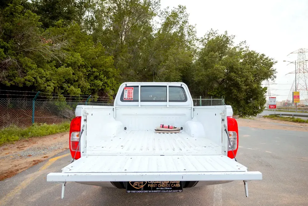 Navara | Double Cabin SE 4X2 | Manual | GCC Specs | Ref#N73209 - Image 7
