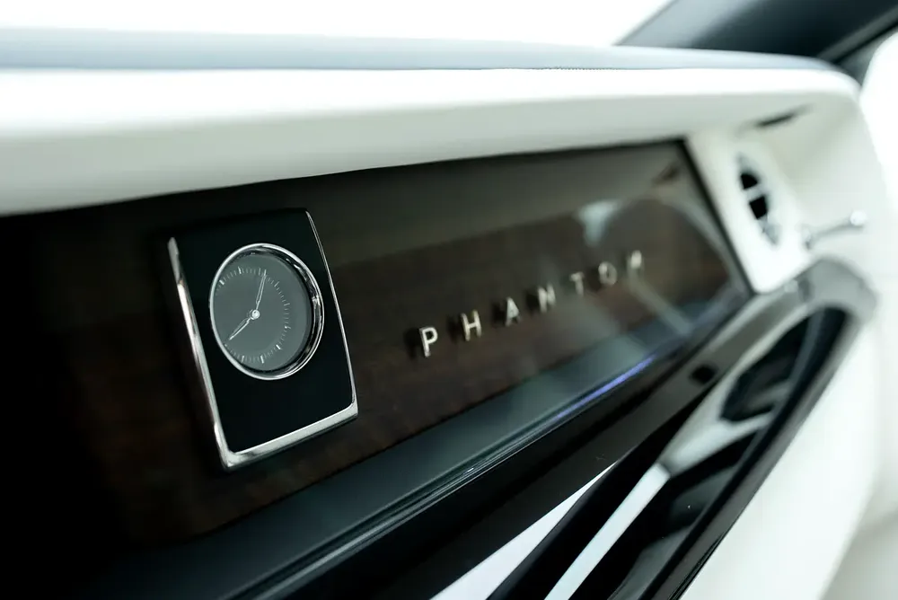 2026 ROLLS ROYCE PHANTOM | GCC | MAIN DEALER WARRANTY AND SERVICE | FULL OPTION - Image 12