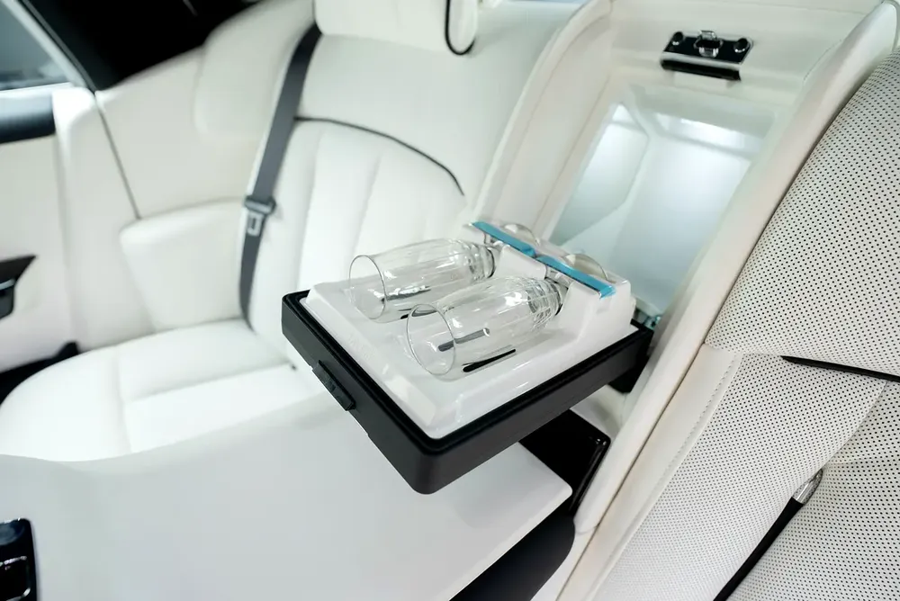 2026 ROLLS ROYCE PHANTOM | GCC | MAIN DEALER WARRANTY AND SERVICE | FULL OPTION - Image 13