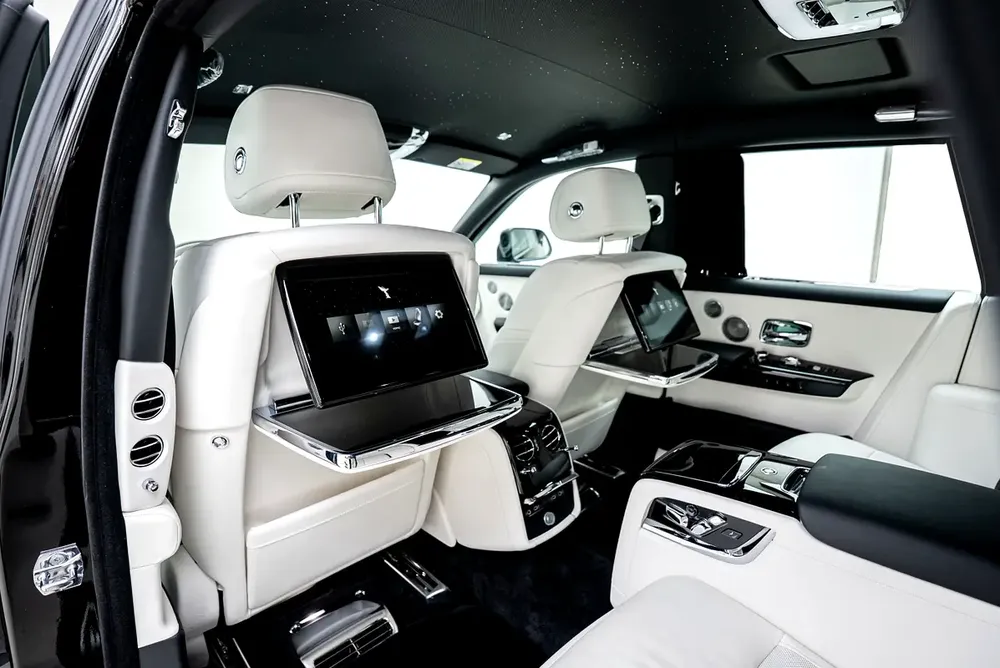2026 ROLLS ROYCE PHANTOM | GCC | MAIN DEALER WARRANTY AND SERVICE | FULL OPTION - Image 15