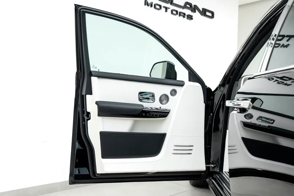 2026 ROLLS ROYCE PHANTOM | GCC | MAIN DEALER WARRANTY AND SERVICE | FULL OPTION - Image 9