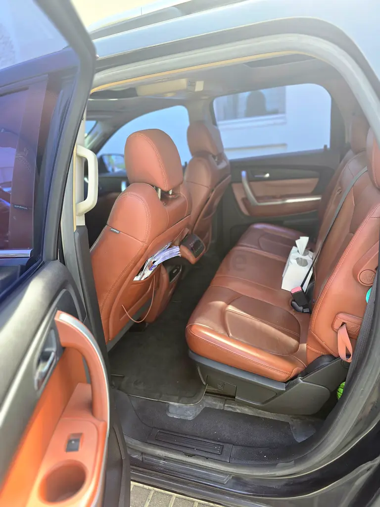 GMC Acadia , GCC , Low milage , Directly from owner - Image 10