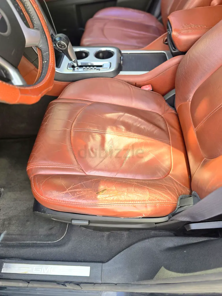 GMC Acadia , GCC , Low milage , Directly from owner - Image 12
