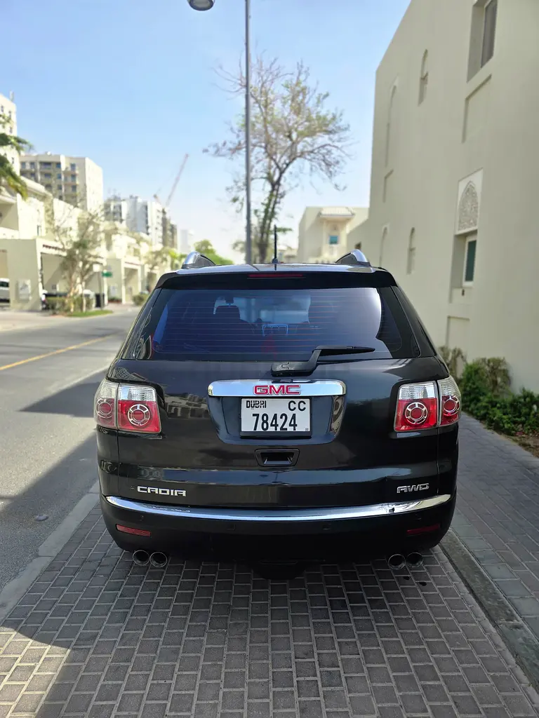 GMC Acadia , GCC , Low milage , Directly from owner - Image 13