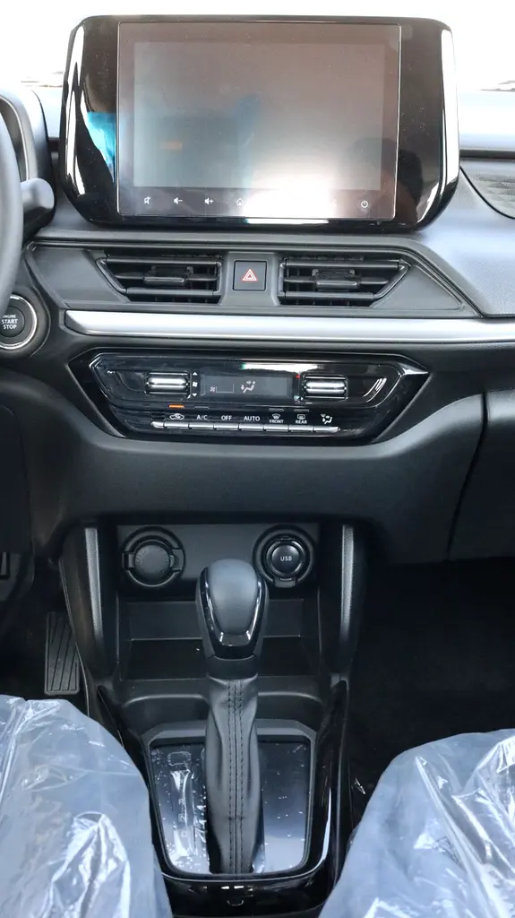 SUZUKI SWIFT GLX 1.2L - Image 14