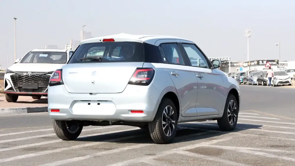 SUZUKI SWIFT GLX 1.2L - Image 4